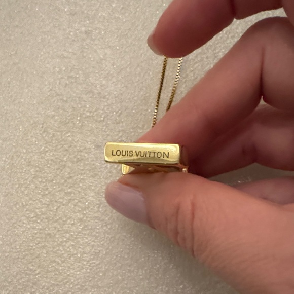 Louis Vuitton Gold Pendant Necklace - Picture 2 of 5
